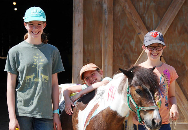 Summer horse camp at Circle H Equine at Graves Mountain